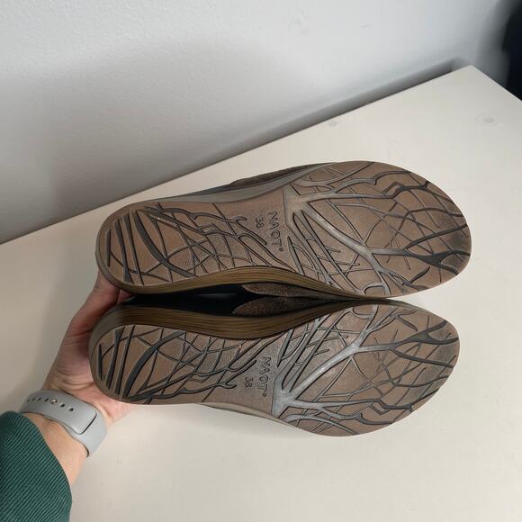 NAOT Cherish in Metallic - Picture 5 of 5